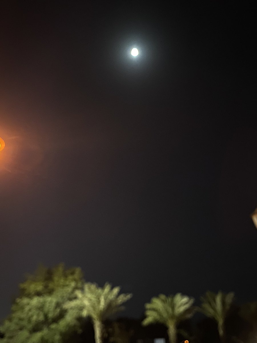 HadeelFh's tweet photo. Full moon 🌕 https://t.co/2WRRhGrZd3