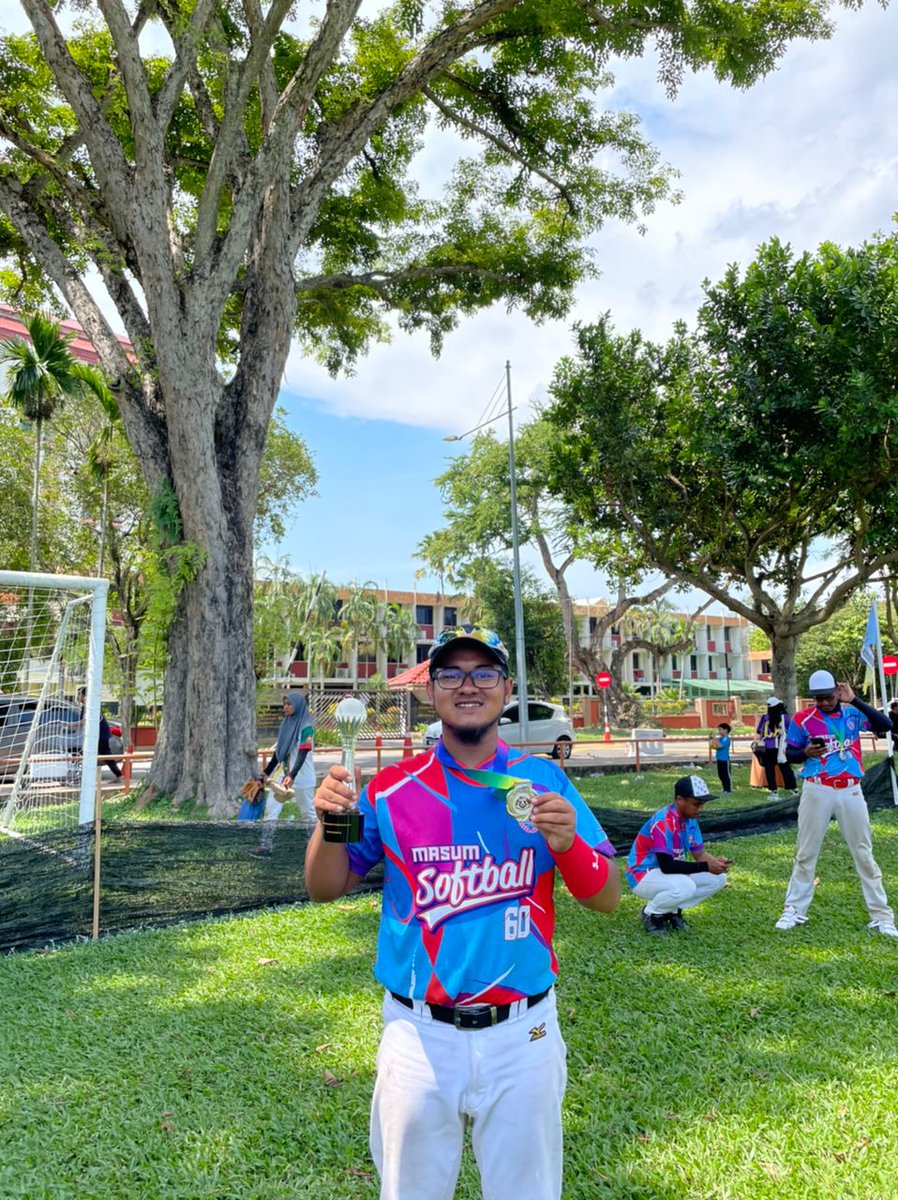 myHEPAUTeM's tweet photo. Tahniah Atlet Softball UTeM yang telah memenangi Naib Johan mewakili pasukan Softball MASUM pada Kejohanan Softball Kebangsaan yang berlangsung pada 1 hingga 7 Jun 2022.
#myutem #myheputem #hepprihatin #UTeMprihatin #tuahutem #heputemterbilang #2022kebajikanpelajar https://t.co/0CQuyyR4TN