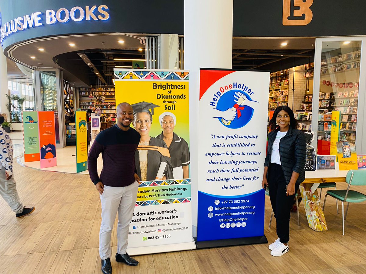HelpOneHelper's tweet photo. Some of the memories captured at our fundraising book signing event on Saturday.

Thank you all for your support and participation. Hope you will join us again in the upcoming fundraising events. It’s all about empowering helpers.

#HelpOneHelper | #MoreThanAHelper https://t.co/XZSxzIDJBS