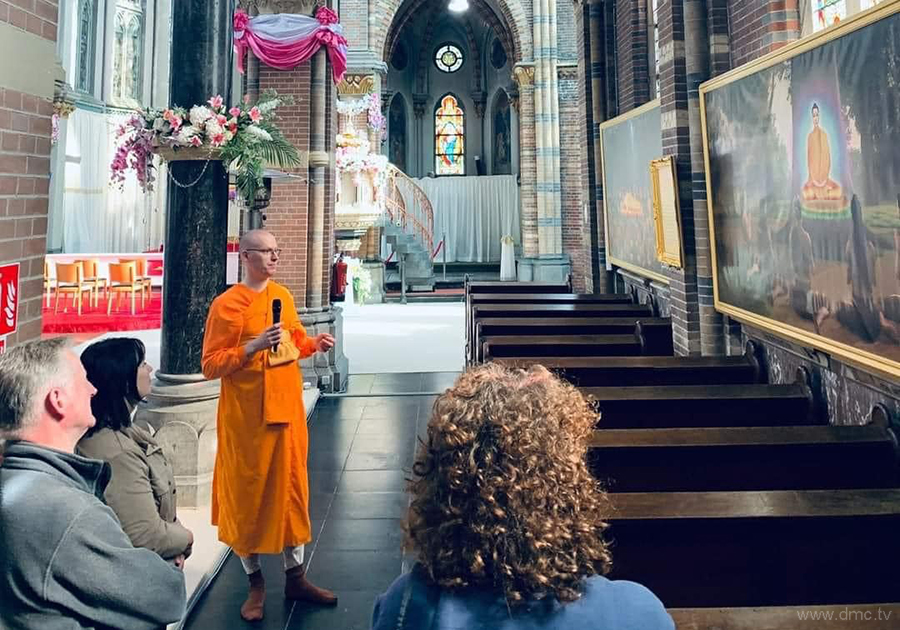 DMCupdates's tweet image. เจ้าหน้าที่จากกระทรวงกลาโหมของประเทศเนเธอร์แลนด์ ได้มาเยี่ยมชมวัดพระธรรมกายเนเธอร์แลนด์ dmc.tv/a28253