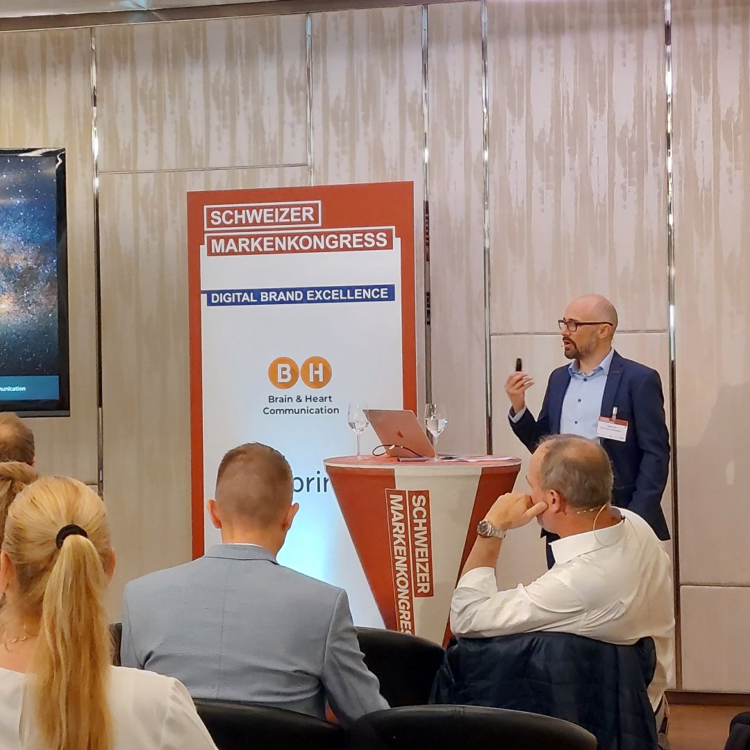 "Vom Excel-Sheet zum #MarTech Jungle: Branding ist zwingend #Omnichannel, um die Zielgruppe auf allen Kanälen zu erreichen – aber am besten nur mit einem Tool!"
💬 Get in touch: <a href="/pgArt/">Peter Erni</a>, Experte für #OmniChannelMarketing bei <a href="/bhcommunication/">BRAIN & HEART</a> am #schweizermarkenkongress