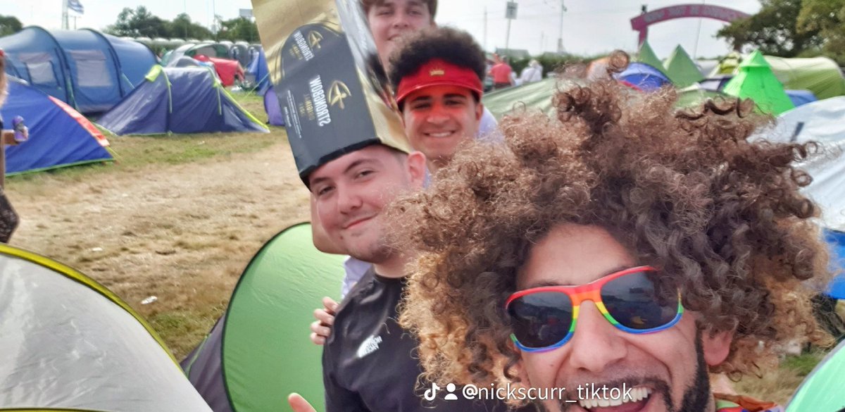 Who's up for joining us with <a href="/WarriorzEco/">EcoWarriorz</a> at this years 2022 <a href="/IsleOfWightFest/">Isle of Wight Festival</a> our aim is to help make clean campsites the new normal! 
 ecowarriorz.org.uk/apply/ 💚 ⛺