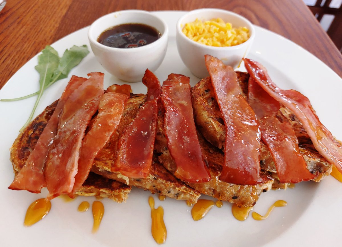 CaffeVillagio's tweet image. If you are looking for good food made with love, served with a smile &amp;amp; value for money, visit Caffe Villagio®️ in Sable Square. #breakfast (served all day) #meze #shwarma #toasties #wraps #pastries #burgers 
For our full menu villagio.co.za 
#goodfoodmadewithlove