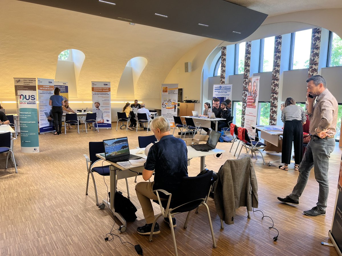 Démarrage du #forumdesmetiersdunumerique <a href="/diversidays/">Diversidays</a> à la maison de la <a href="/regiongrandest/">Région Grand Est</a> #Mulhouse