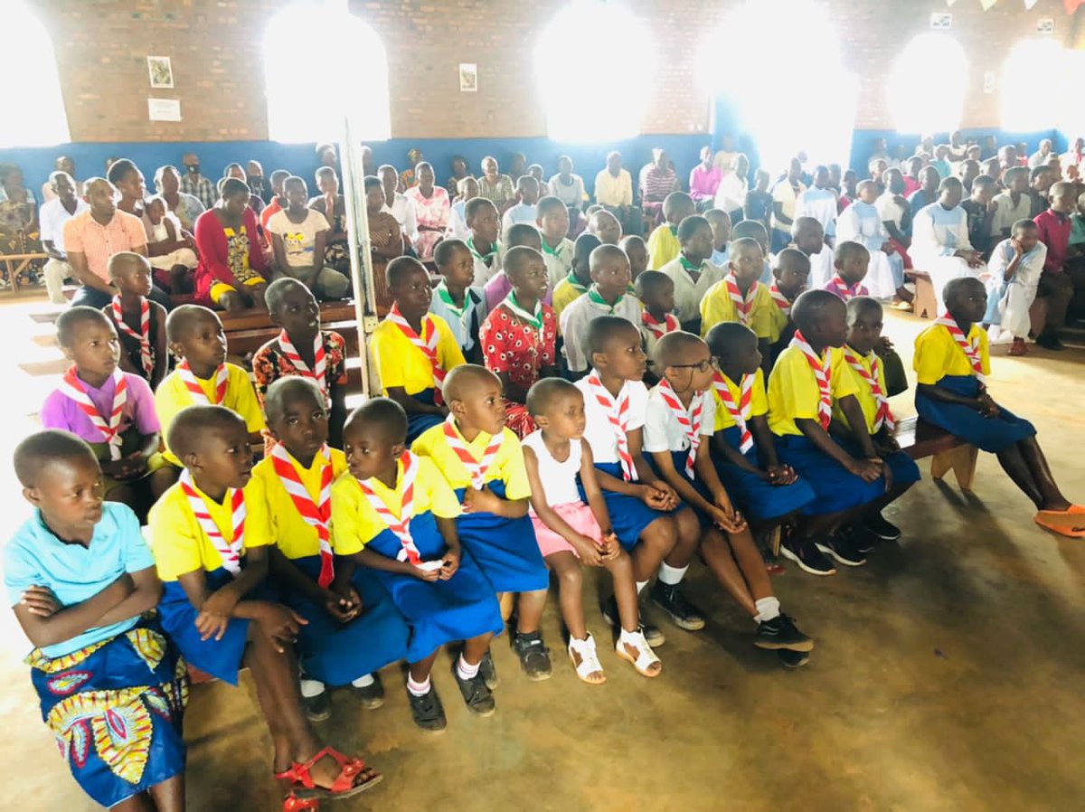 guidesrwanda's tweet photo. At only 5, girls join Girl Guiding as brownies! They are raised to be responsible citizens of the World! We are @guidesrwanda
#ForHerWorld #TeamGirl
@wagggsworld @africa_region https://t.co/duNlAW7f2P