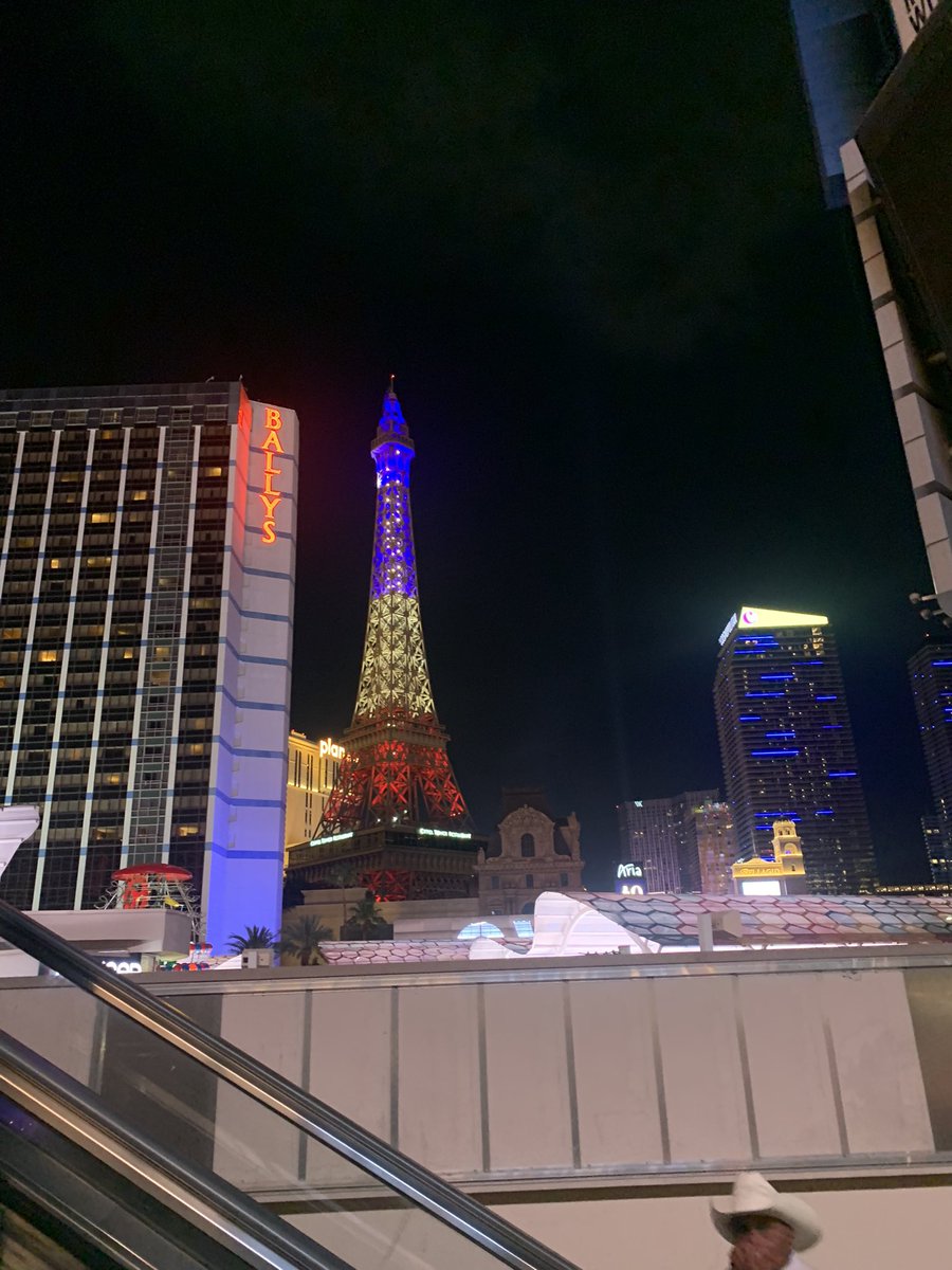 J9Dalton's tweet image. I am in Vegas, baby! This week is going to be a lot of fun! #CISCOLive2022