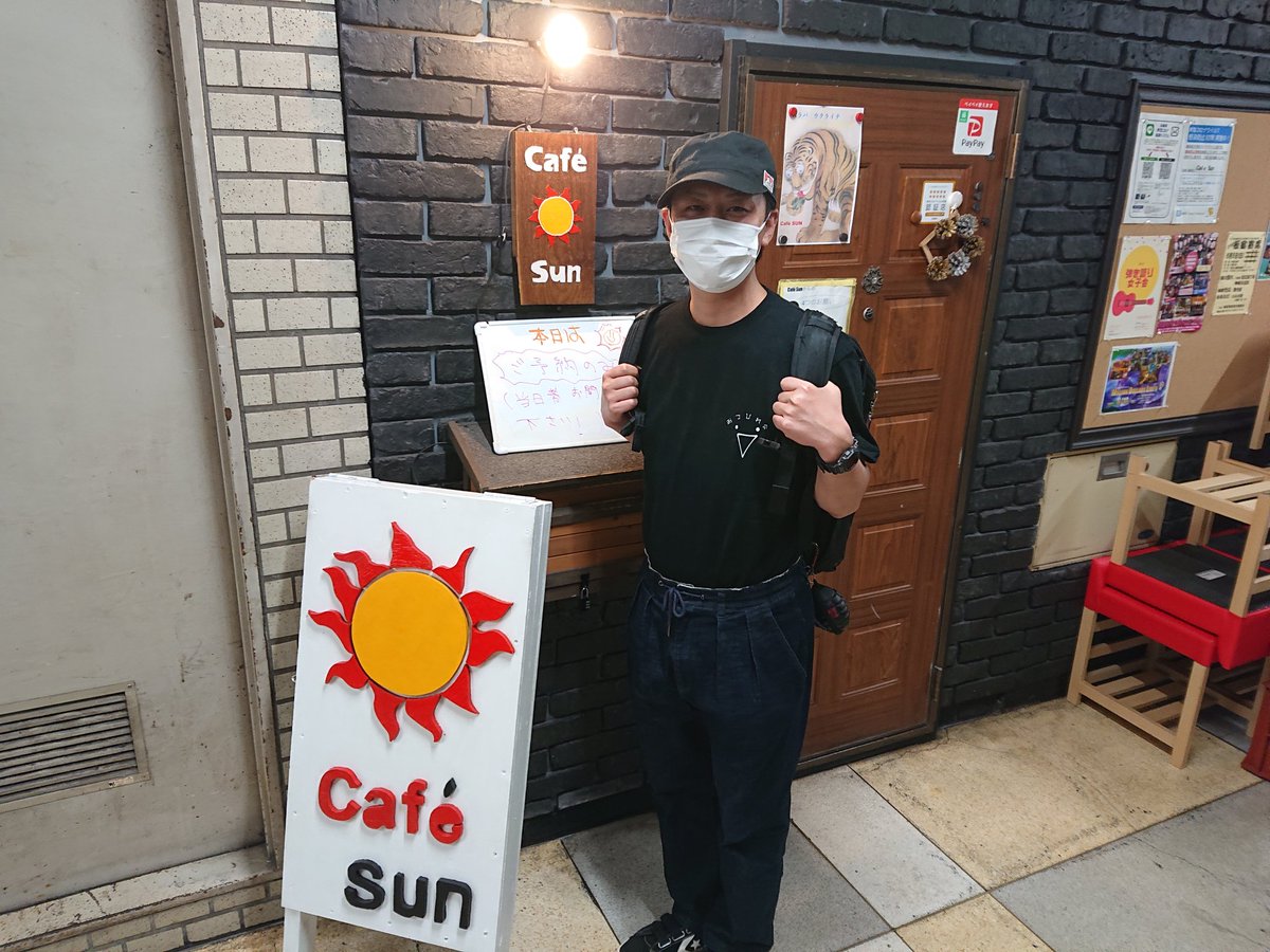bwv_1001's tweet photo. 時代はシャツin https://t.co/y33GUKwVuJ