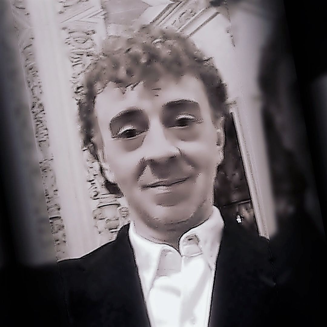 EL #ARTE DE #VIVIR
ES #CAMBIAR LAS HOJAS,
SIN PERDER LAS #RAICES.
#OTOÑO 2022

#cesarmaciu #buensaires #argentina #música #Love #Instagood #Beautiful #Happy #Art #Fashion #travel #sunsout #resortwear #tourist #travelbug