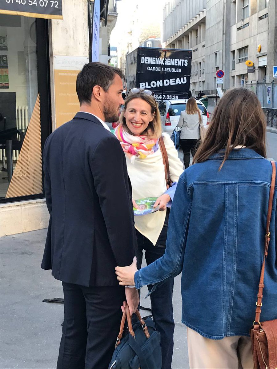 AstridPanosyan's tweet photo. J+1 du 1er tour :
Dès ce matin, mobilisés sur le terrain et à votre rencontre aux écoles #Hamelin, #Fourcroy #Renaudes
Merci à ceux qui m’ont placée en tête du 1er tour hier avec 41% des voix. On ne lâche rien pour confirmer ce score au 2e tour ce dimanche ! 🚀🇫🇷🇪🇺
#circo7504 https://t.co/N6POVDyZoE