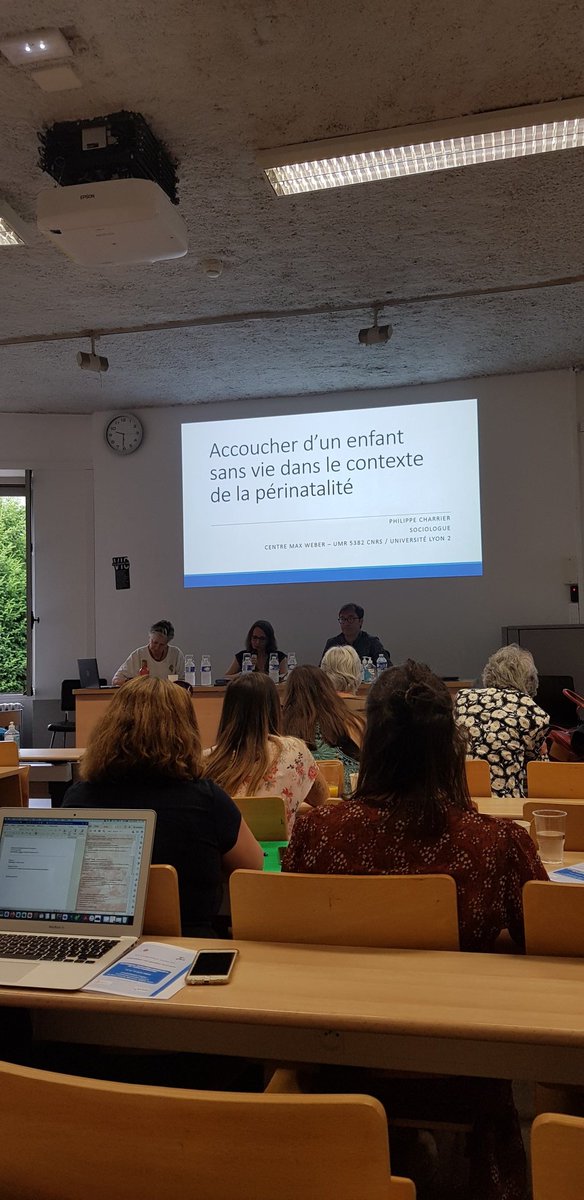 ClavandierGall1's tweet photo. Colloque Les enfants sans vie. Administrer une question incertaine. Lyon. #ifross @CentreMaxWeber @UJML @univ_lyon2 @Univ_St_Etienne Mission de recherche droit et justice et Fondation des Services funéraires Ville de Paris. https://t.co/sPzgfVqmCU