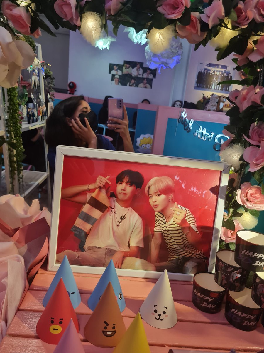 PriyaGautami1's tweet photo. Happy BTS 9th Anniversary.... must visit this place @tone_manner077 
#BTS9thAnniversary #BTS_Proof #BTS_YetToCome #BTSCOMEBACK2022 https://t.co/Ee4sC9QG7Z