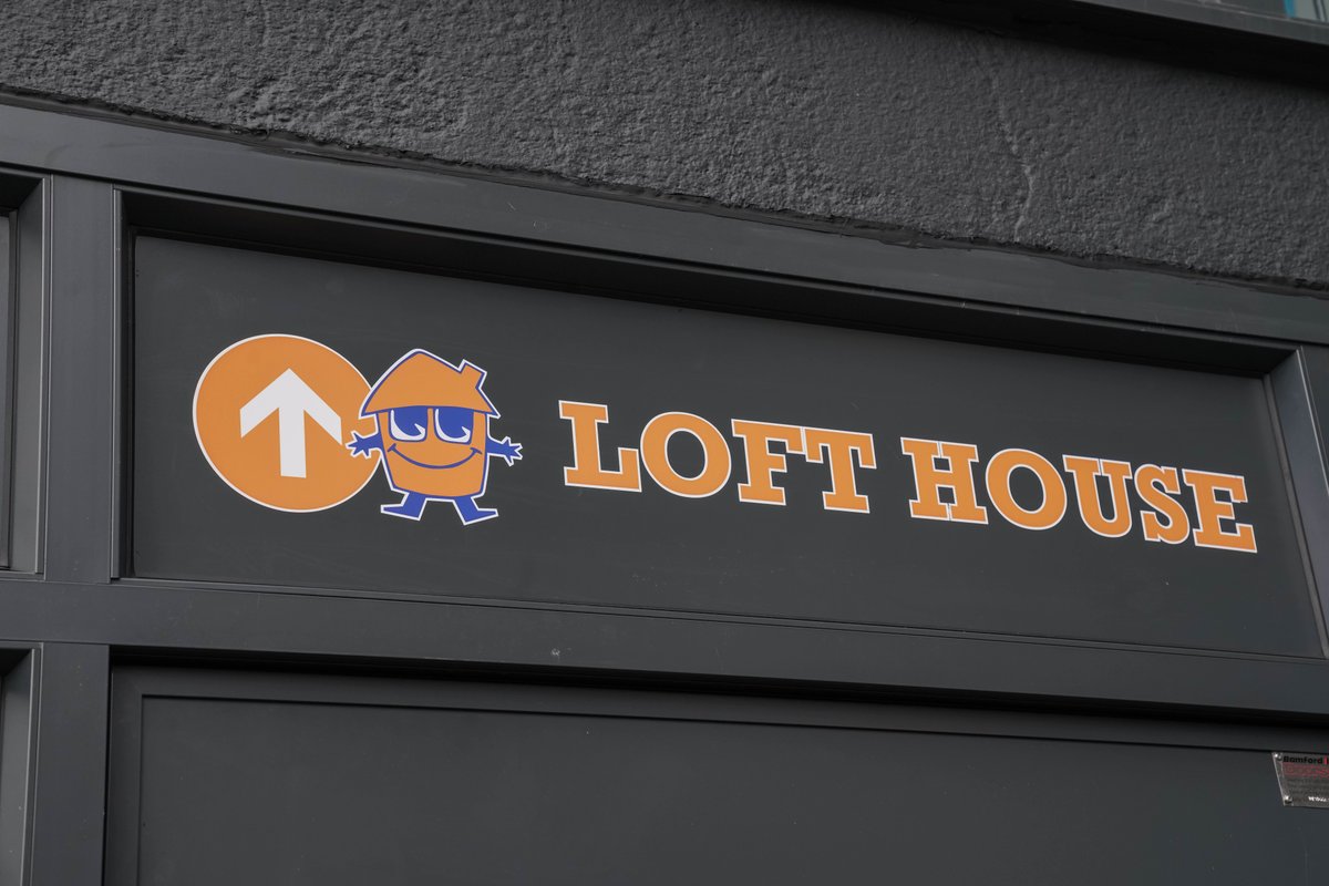 There are 10 self contained and fully furnished one bedroomed flats offered at Lofthouse with intensive support to stabilise and support the young people onto the next stage of independence. 

#Homelesscharity 
#Supportinghomelessness