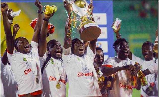 news_ghana's tweet photo. Asante Kotoko Lifts Ghana Premier League Trophy For 25th Time https://t.co/FcxXyyaO1P #Sports #25thTime #AsanteKotoko #GhanaPremierLeagueTrophy #lifts https://t.co/jOdZm7HxCU