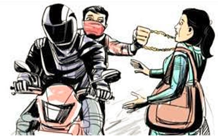 Andolanadigital's tweet image. ಅರ್ಧಗಂಟೆ ಅಂತರದಲ್ಲಿ ಮೂರು ಕಡೆ ಸರಗಳ್ಳತನ !
 #chainsnatch #threeplaces #ಸರಗಳ್ಳತನ

andolana.in/within-half-ho…