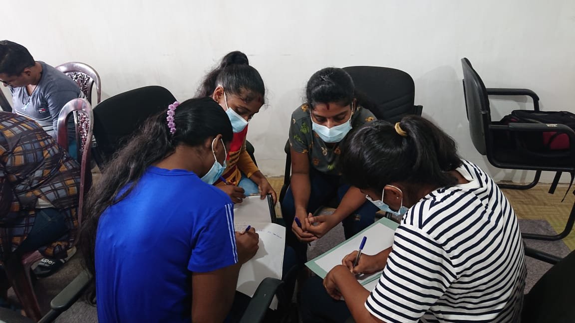 SUML conducts Focus Group Discussions with GarmentWorkers in the #FreeTradeZone to learn and understand the challenges in the current #SriLankaEconomicCrisis