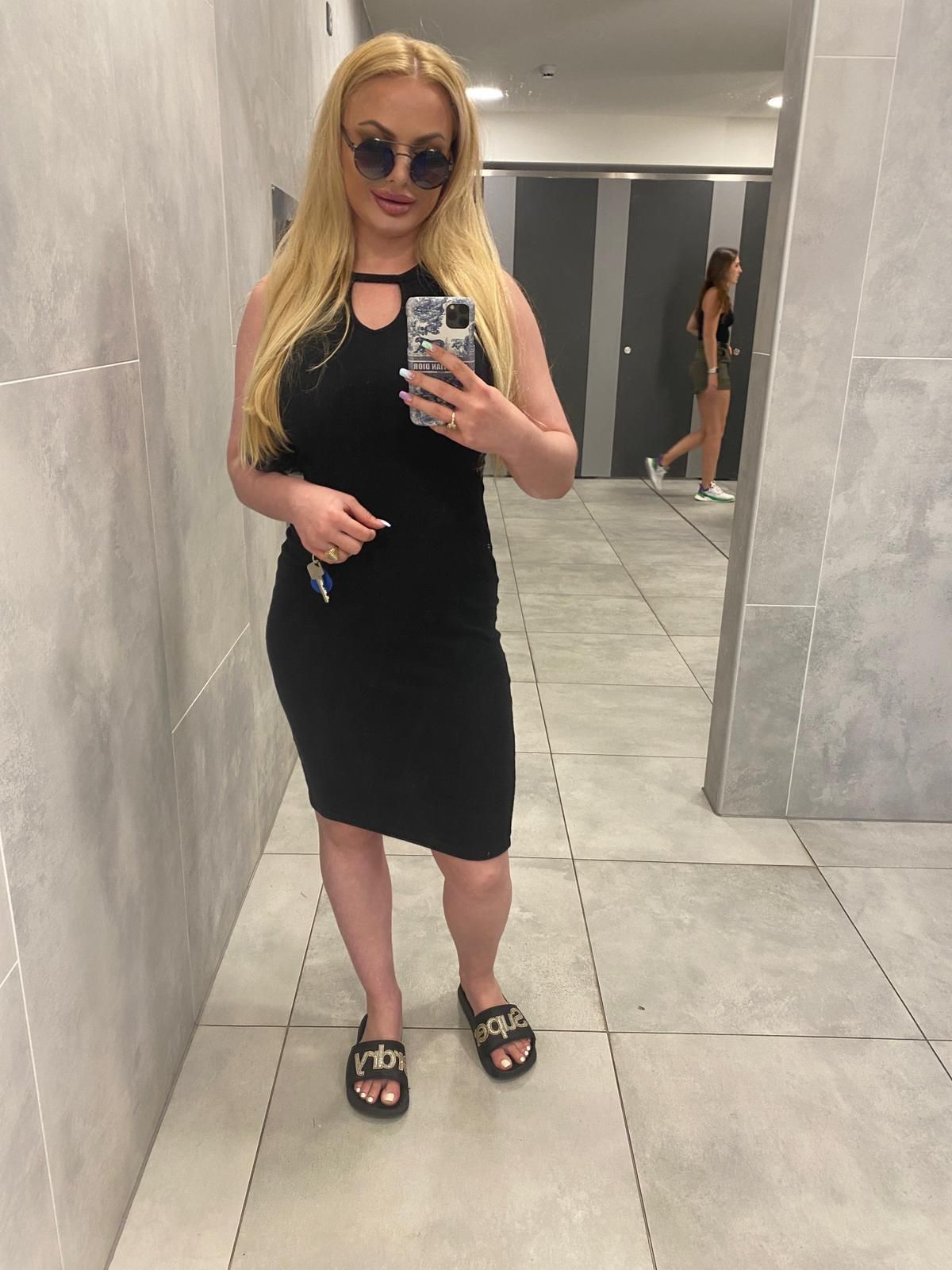 TW Pornstars - Elizabeth Romanova. Twitter. Morning! On my way to