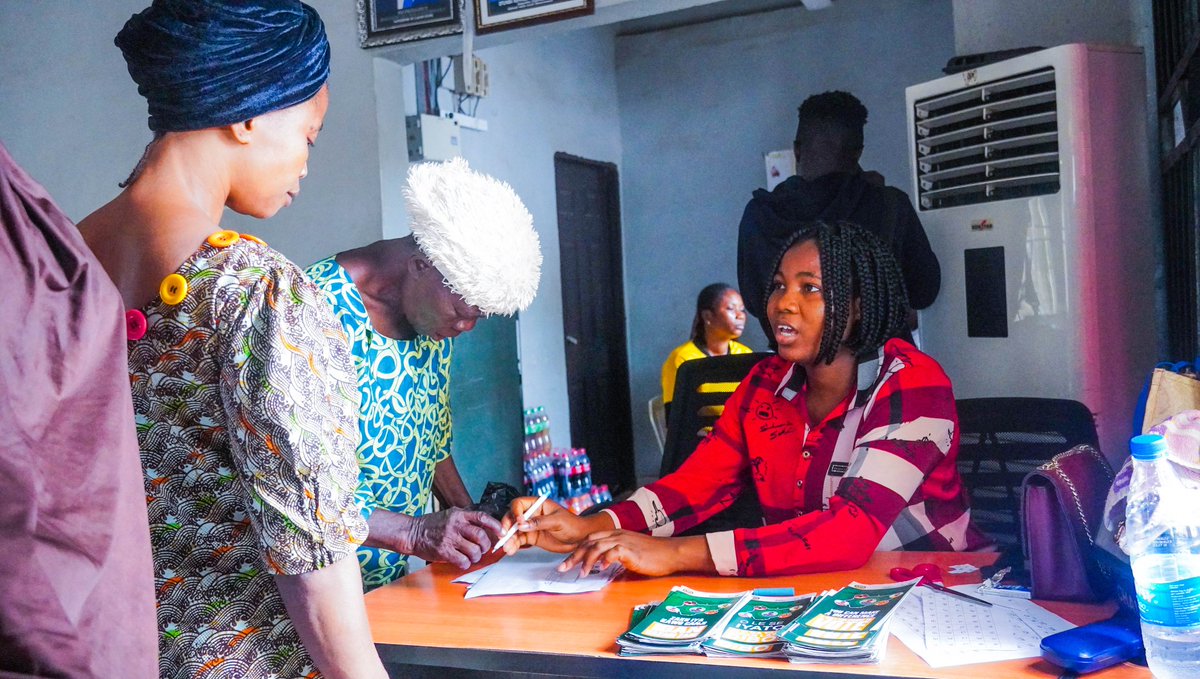 CYFIfellows's tweet photo. Highlights from the #PVC4Her Campaign in Oshodi-isolo local government as we continue with our town hall meetings across Lagos state.

@USinNigeria
#PVC4HerCampaign https://t.co/W6k45hgwYX
