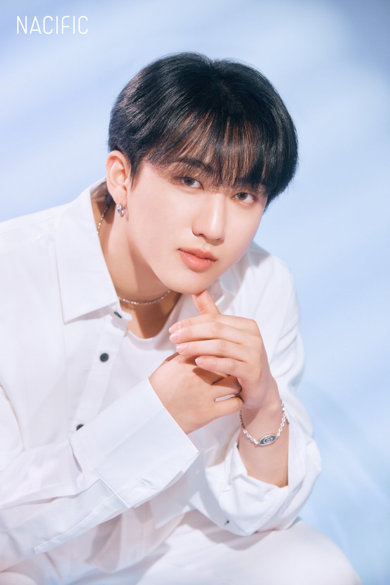 KrNacific's tweet photo. 𝗡𝗔𝗖𝗜𝗙𝗜𝗖 𝗫 𝗦𝘁𝗿𝗮𝘆 𝗞𝗶𝗱𝘀

𝙳𝚛𝚎𝚊𝚖𝚢 𝙱𝚕𝚞𝚎 𝙳𝚊𝚢 𝚠𝚒𝚝𝚑 𝙲𝚑𝚊𝚗𝚐𝚋𝚒𝚗🫧

창빈's Pick 
네시픽 나이아신아마이드 브라이트닝 마스크팩 

#네시픽 #스트레이키즈 #창빈 
#nacific #StrayKids #Changbin https://t.co/hLCbNgPBVm