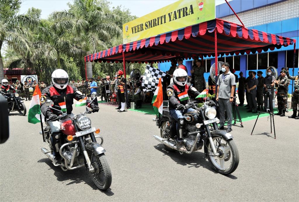 Whiteknight_IA's tweet photo. #WhiteKnight50
@WhiteKnight_IA celebrated Golden Jubilee Raising Day. #VeerSmritiYatra was flagged in by Hon'ble Lt Governor J&K.15 riders traversed through spines of Himalayas covering 600 kms in 06 days paying tribute to the bravehearts.
#AmritMahotsav
@adgpi
@NorthernComd_IA https://t.co/EsVgoZXa9F