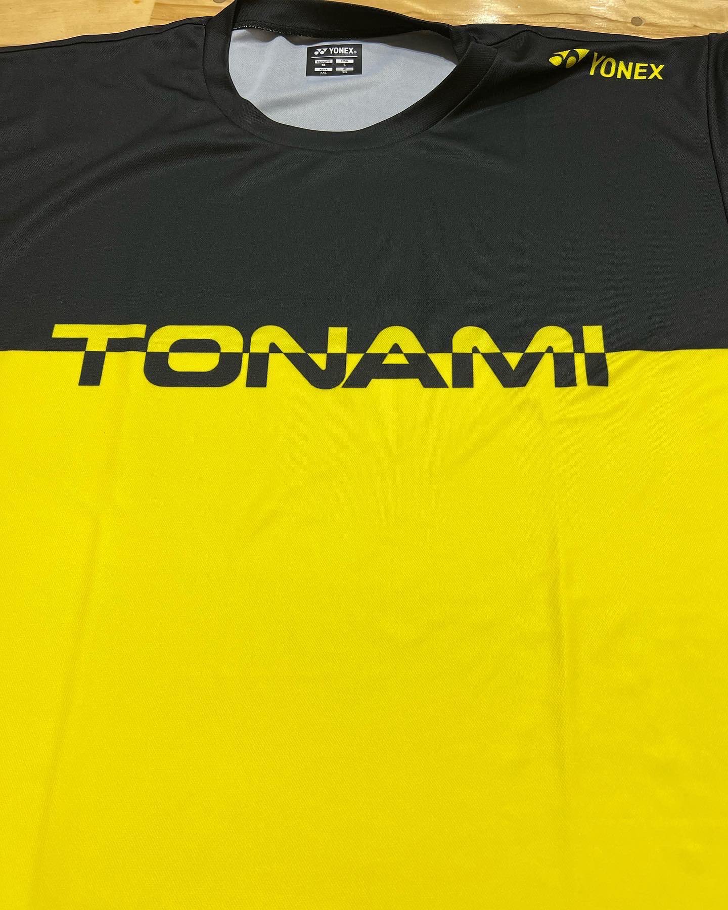 トナミ運輸バドミントン部サイン色紙 （公式】トナミ運輸