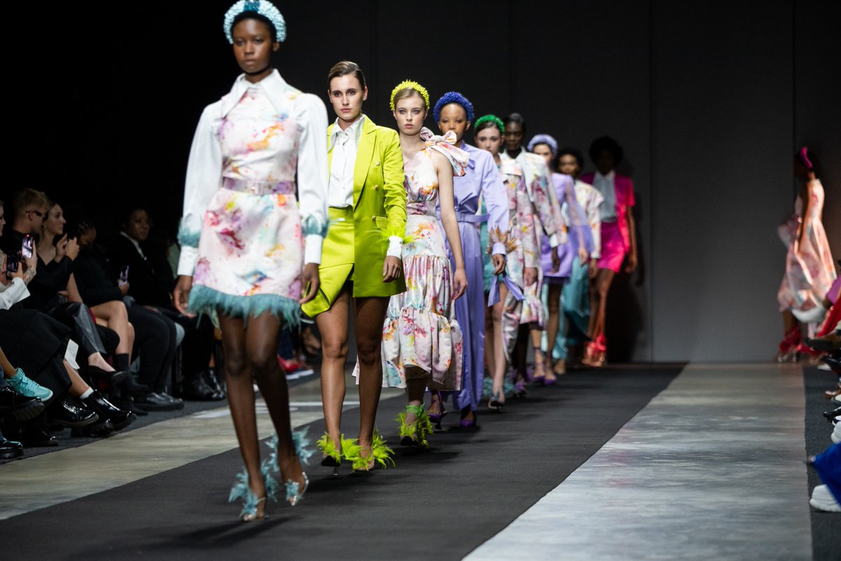 #RunwayMoments with <a href="/kayla_stam/">Kayla Stam</a> as they debut their collection on the #SAFW Runway 

Image by @lrphotographysa

#SAFW #SAFWSS22