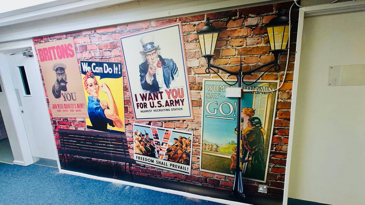 CreateCorridors's tweet image. Summer is coming!🌞 The six week holiday will soon be upon us, presenting the ideal time to fit stunning new wall graphics ready for the September intake.

Ready to wow your walls? Message us for availability!

Pics here from @StreetlyAcademy in the #DT and #History departments.