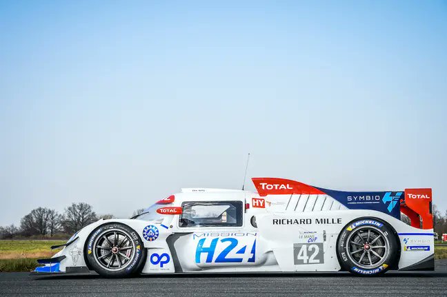 292km/h ! 
C'est la vitesse record qu'a atteint la voiture de course à hydrogène développé par  <a href="/MissionH24/">Mission H24</a>
Une prouesse technologique qui rejoindra le circuit du 
<a href="/24hoursoflemans/">24 Hours of Le Mans</a> dès 2025 😮 🇫🇷

#hydrogen #24hLeMans #record