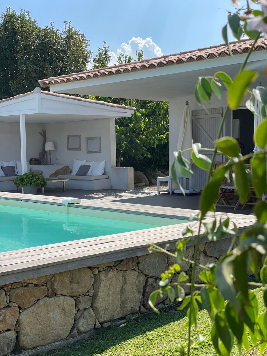 soavip's tweet photo. https://t.co/1k5uxJnCM5 
Villas 8 personnes, piscine privée, bord de mer 
Suite désistement, Casa Suprana est disponible du :
samedi 2 au 9 juillet : 2.500€ au lieu de 3.300€
samedi 9 au 16 juillet : 2800€ au lieu de 3.600€ 
#location_corse #opportunité_vacances_corse #rental https://t.co/ArcTxSE0Cr