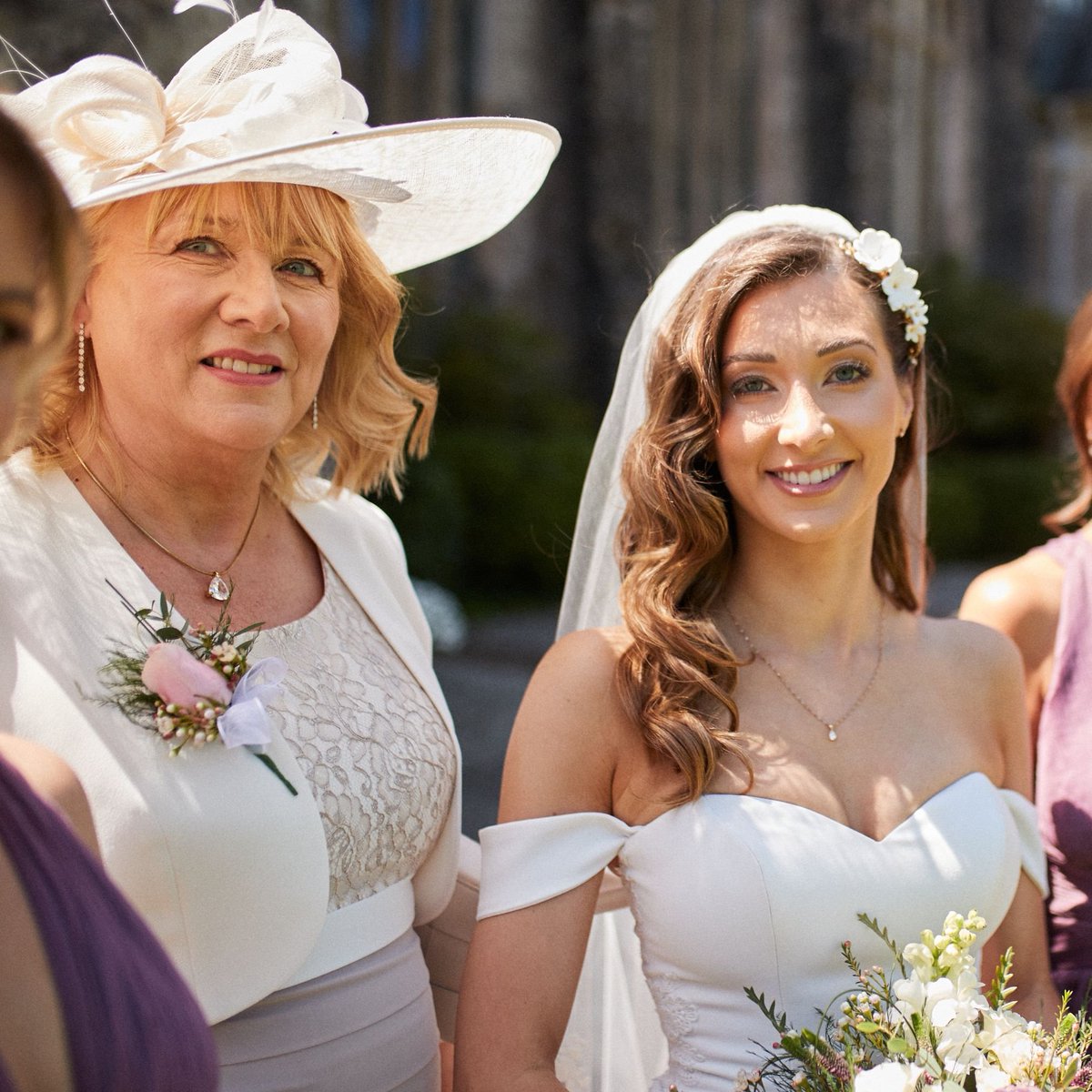 spgreenco's tweet photo. Doesn't she look amazing! Take a look at this stunning bride, with the beautiful necklace her mother gifted her on her wedding day. 

It's always a pleasure to play a small part in someone's special day.

#JewelleryQuarter #Wedding #Weddingday #WeddingJewellery https://t.co/cpJuGy3Emg