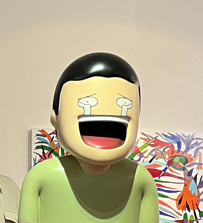 *me watching my bags*