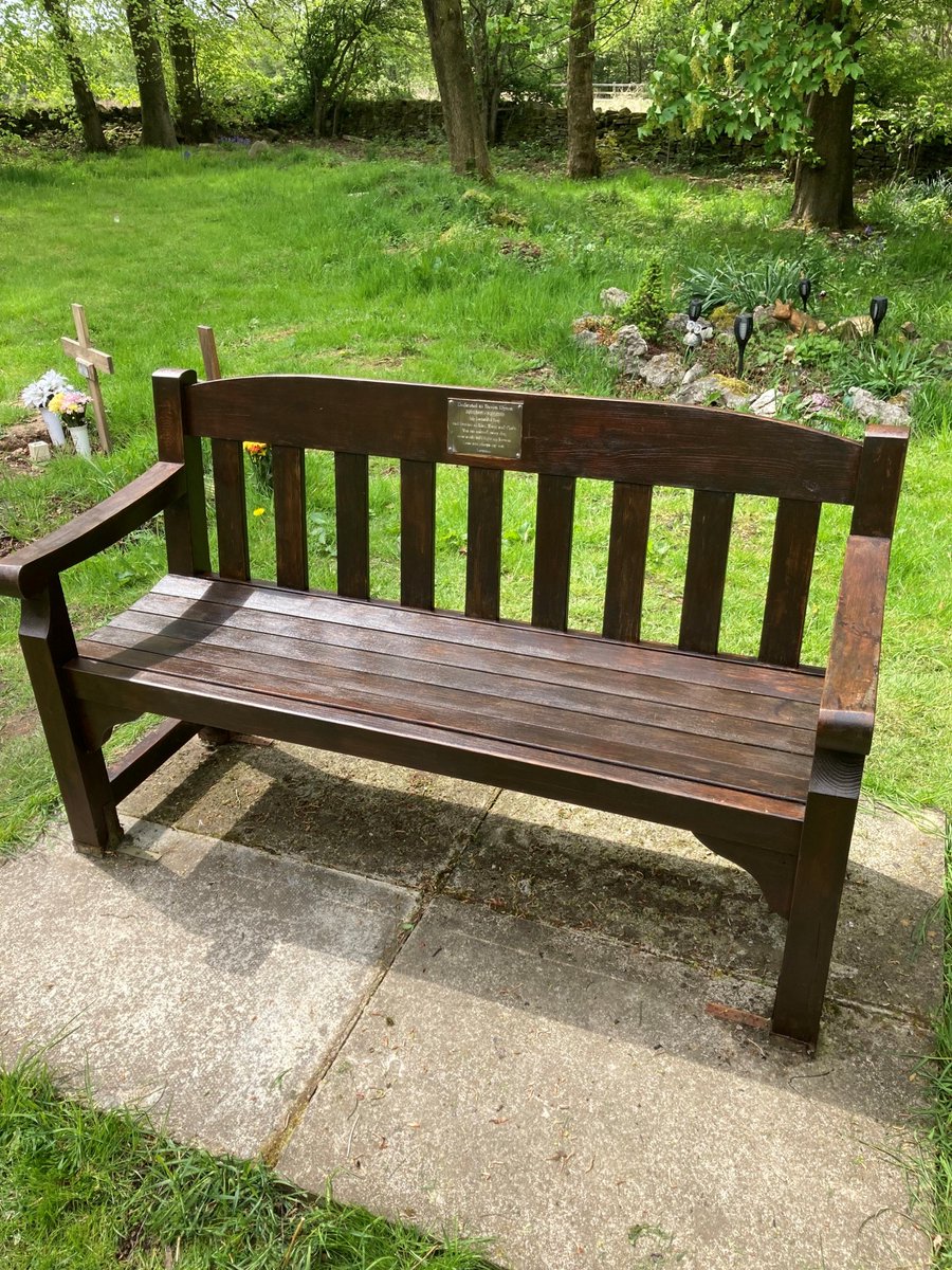 GMProbation's tweet photo. Our Bolton #CommunityPayback team, have been working hard tending to a park in Ramsbottom.
In the park our POP's have done amazing work & restored a memorial bench, with great personal feedback from the owner of the bench.
Well done all! @hmpps #probation #CPteam https://t.co/n9bpyBzK72