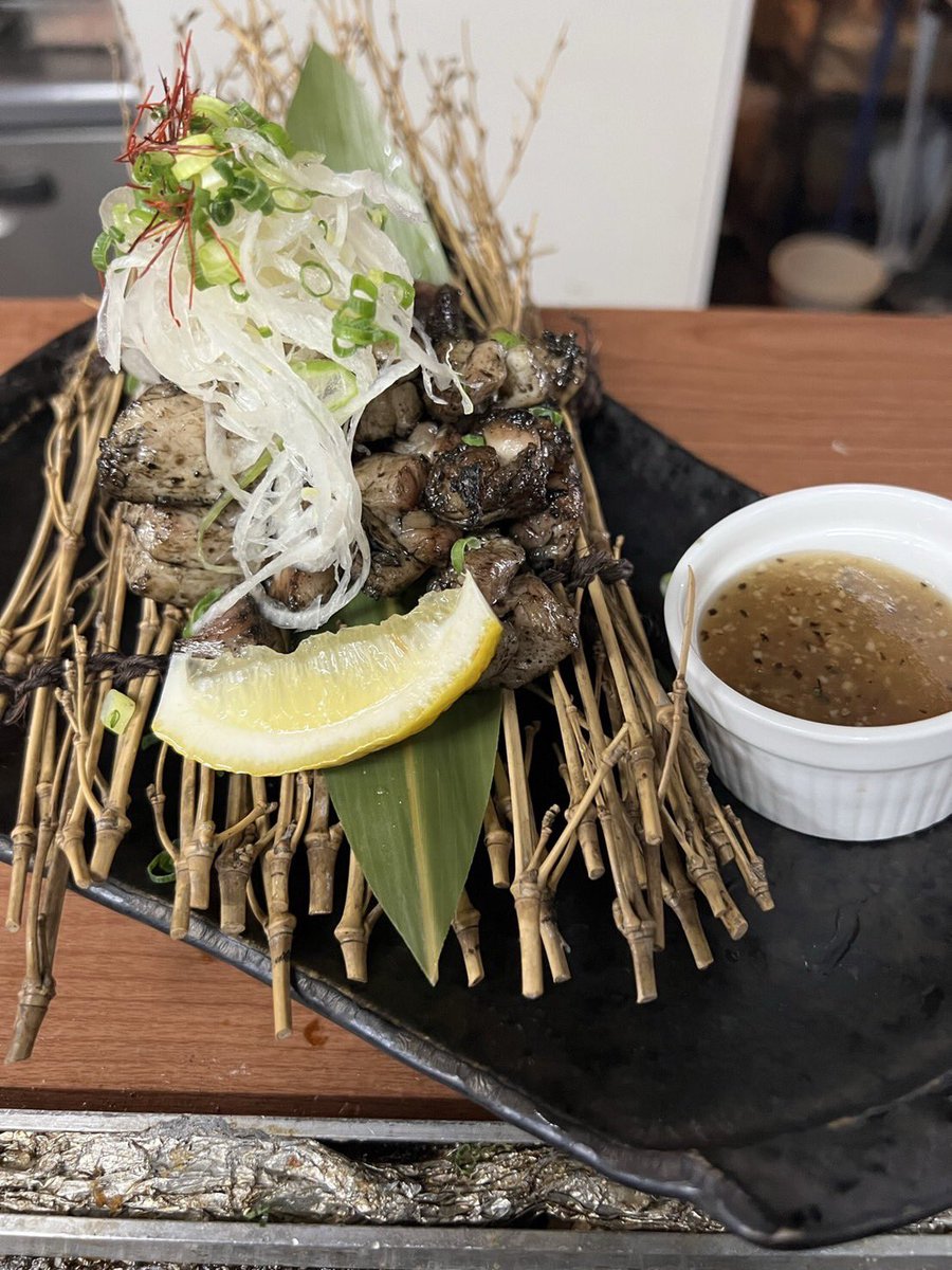 OUKA_matuyama's tweet photo. 昨日はご来店ありがとうございましたー
今日も元気に営業ー！！
このアカウント＆この投稿リツイートで
飲み放題が無制限でお楽しみできるのでご来店待ってまーす！ https://t.co/MUtad6NKAz