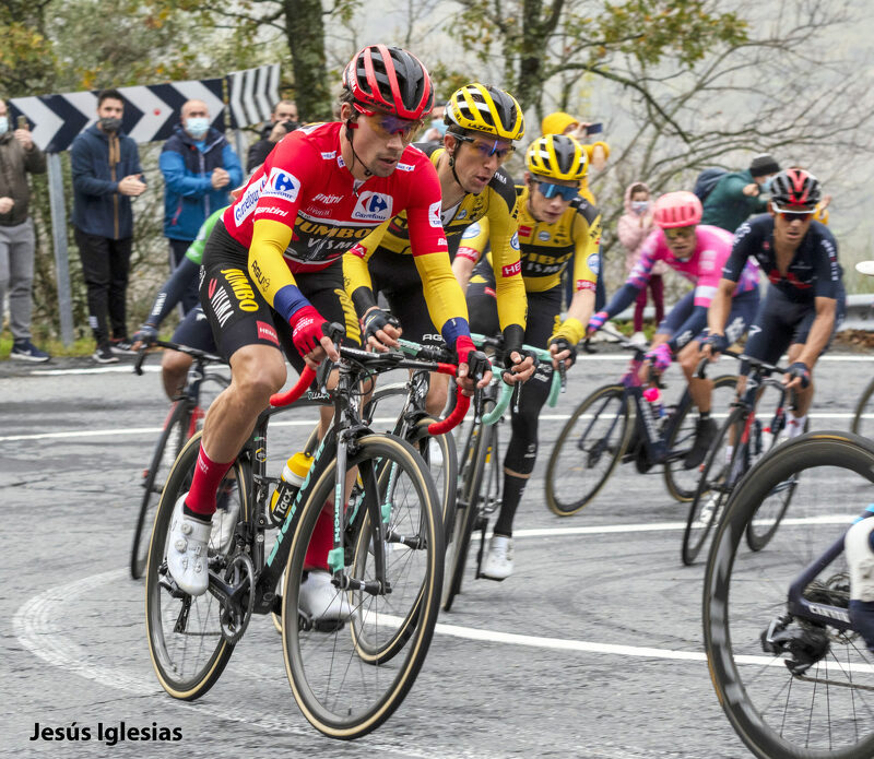tplblog's tweet photo. Jumbo Visma (predictably) dominated. Ben O'Connor confirms his candidacy to the podium of the Tour. Jack Haig isn't even the best of his own team. David Gaudu showcases his inconsistency. #Dauphiné #Dauphiné2022 #roglic #cycling

https://t.co/f1jv457eSj https://t.co/pwIBd2byjL