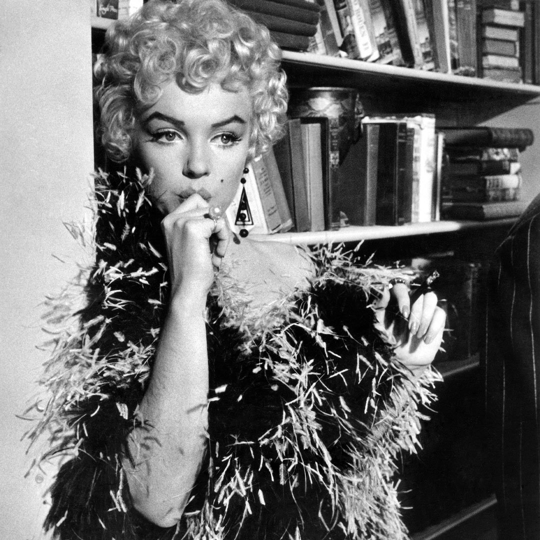 MarilynMonroe's tweet photo. “…But, my God, how I wanted to learn! To change, to improve! I didn’t want anything else. Not men, not money, not love, but the ability to act.” - #MarilynMonroe 

📸: @SamShawPhoto #SamShawPhoto⁣

#Film #Movie #Actress https://t.co/L8LlQPHC9A