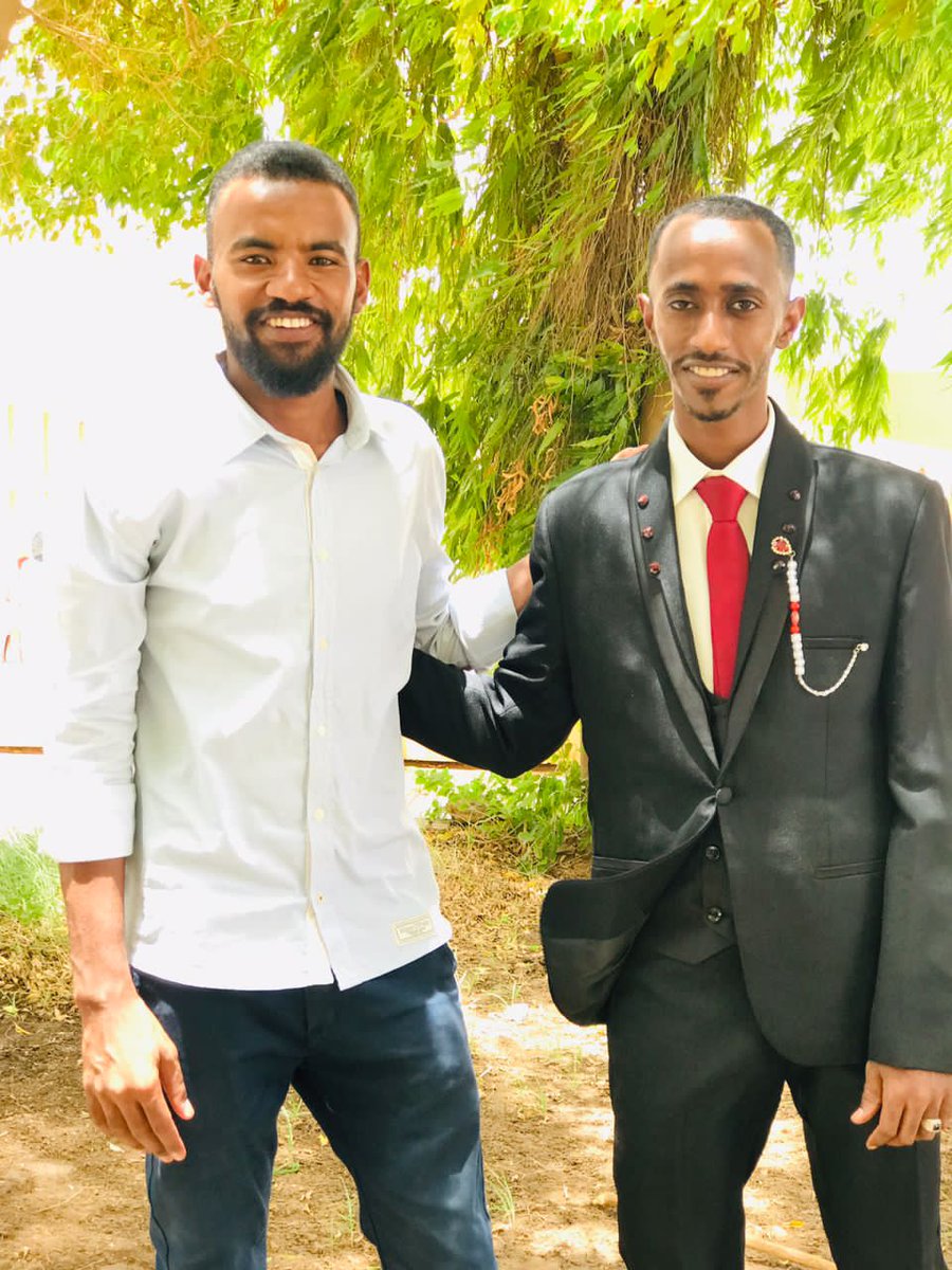 DafallahAdam41's tweet photo. Congrats
من هنا ليييي البتوراب وليي برام ولييي قنب الاسد https://t.co/OZBRyxWqVg