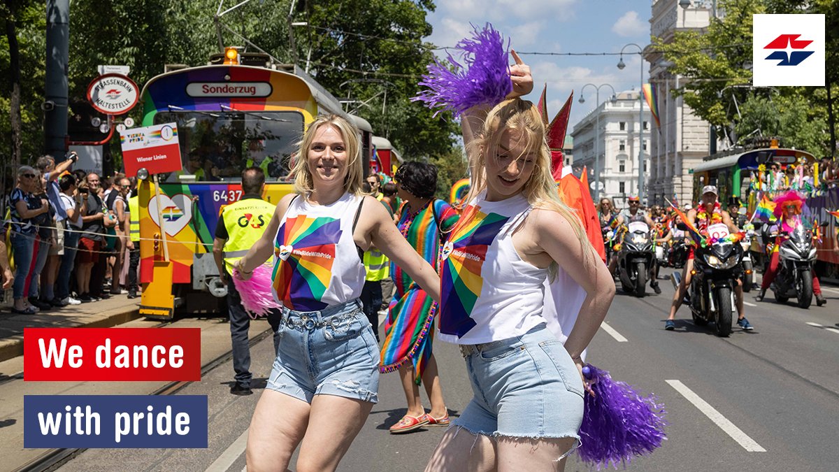 wienerlinien's tweet photo. Auf der 🌈 Parade haben wir gefeiert, gelacht und getanzt – mit der besten und buntesten Fahrgemeinschaft der Stadt! 
#WeDanceWithPride #WeRideWithPride #WeWorkWithPride #ViennaPride https://t.co/aA4zAYaNMT