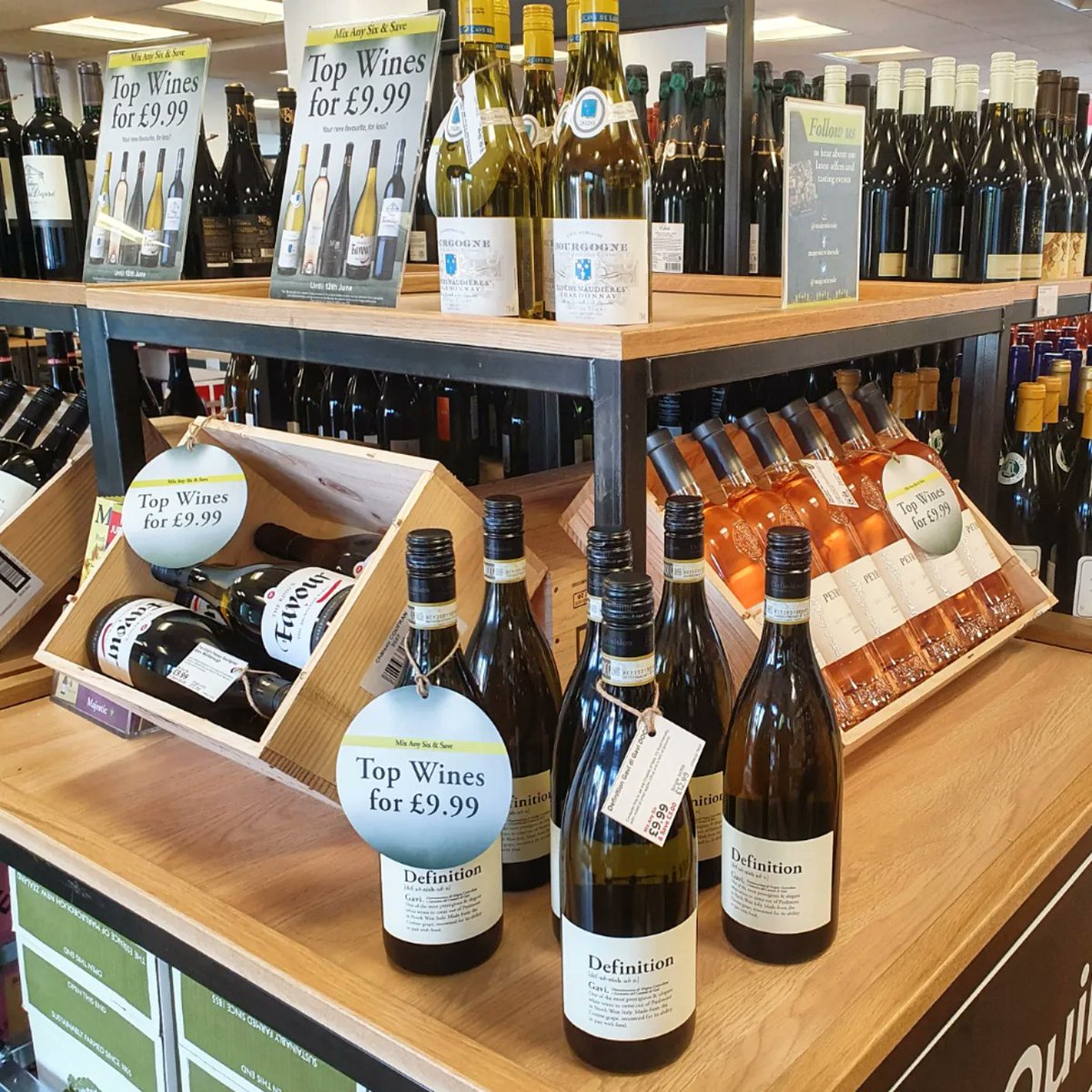 majesticsale's tweet photo. Last chance to grab some our Top Wines For £9.99! 🏷 (End midnight Monday 13th June)

That's a massive £6 OFF @marisco_wines Kings Favour and £5 OFF @wynnscoonawarra Shiraz. 

Shop in store, online or by mail order, give us a call on 0161 976 4120! 

#BestSellers #TopPicks https://t.co/x5qacoXmRc