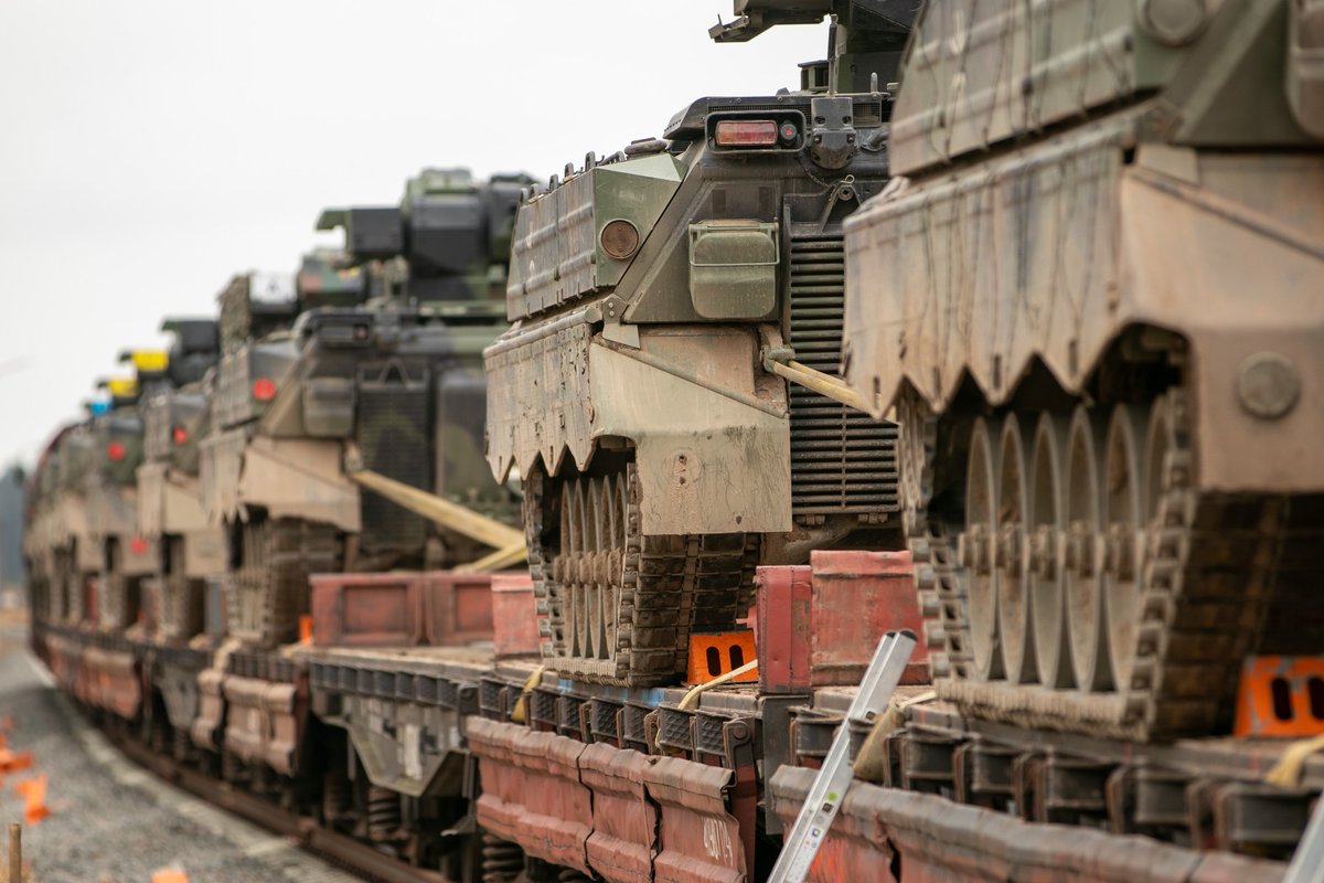 hqmncne's tweet photo. Exercise #VictoriousGriffin hast started in #eFP #Battlegroup #Lithuania 🇱🇹 

After the transport of the combat vehicles to the training area by road and rail, the #German 🇩🇪 Recce Company practiced retreating after being compromised. 
#WeAreNATO 

📸 by @BG_LTU_eFP https://t.co/0Ny3kinGSa