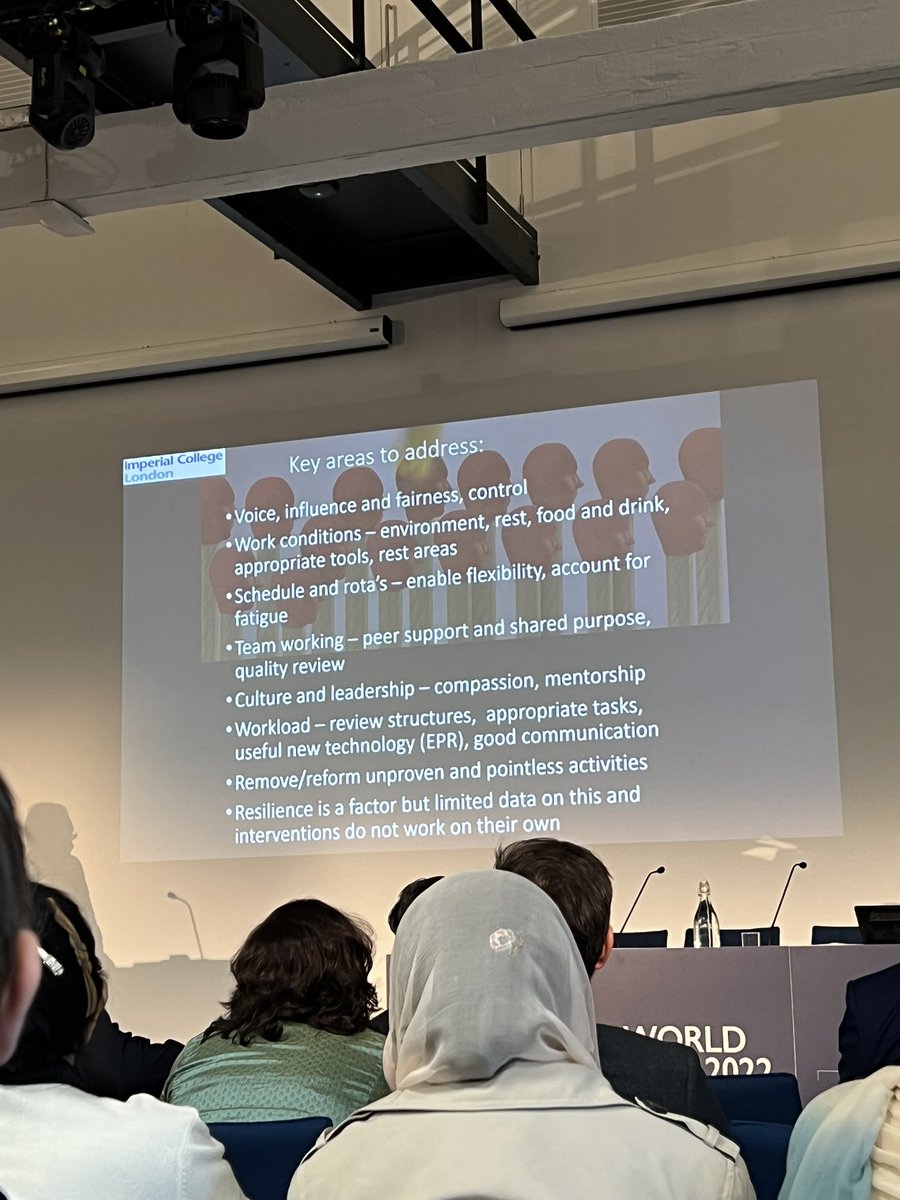 akanksha28garg's tweet photo. Fantastic, honest talk by @proftombourne at #RCOG2022 on burnout… as a trainee it’s promising to see this topic in the spotlight, and a real desire to find solutions (that don’t just throw the ‘r’ word around) https://t.co/UA5EgsI13j