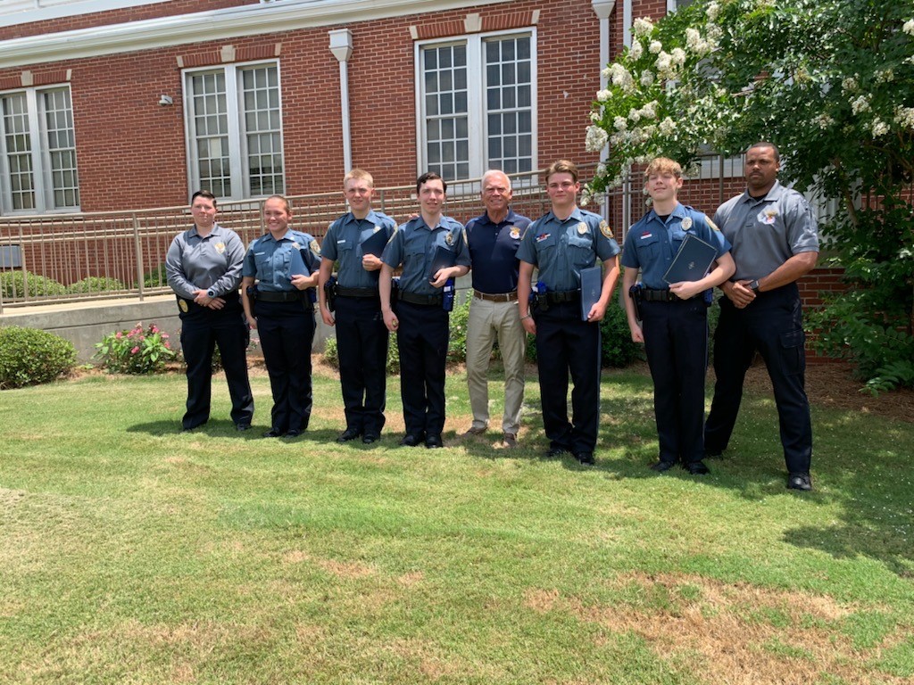 HooverPD's tweet photo. 2022 #HooverPD Explorers Graduate from the Alabama Law Enforcement Explorer Advisor Association Academy
Way to go, we are proud of you!
More - https://t.co/sBIWJmHmm9
#HPDExplorers #CommunityEngagement #communitypolicing https://t.co/nKfsQMWFOC