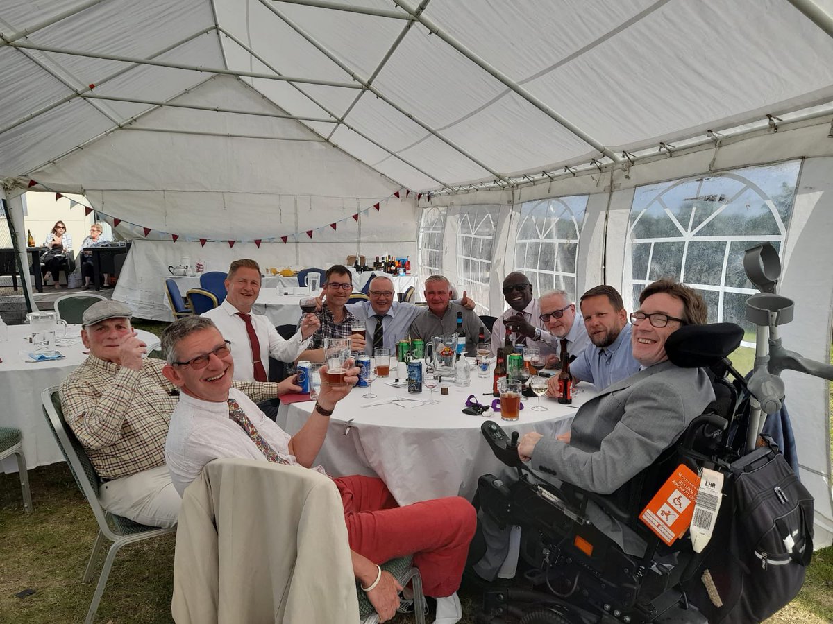 Andy Gray tweet media