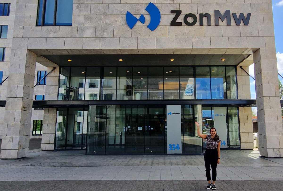 ZonMw's tweet photo. Wist jij dat er ook veel #gezondheidsonderzoek wordt gedaan in het Caribisch deel van ons Koninkrijk? Vandaag licht Miryea Ruiz van ZonMw de mogelijkheden toe tijdens de Dutch Caribbean Research Week van @NWONieuws → https://t.co/pYkVjMZa2h #DCRW https://t.co/XcqOeDT2us
