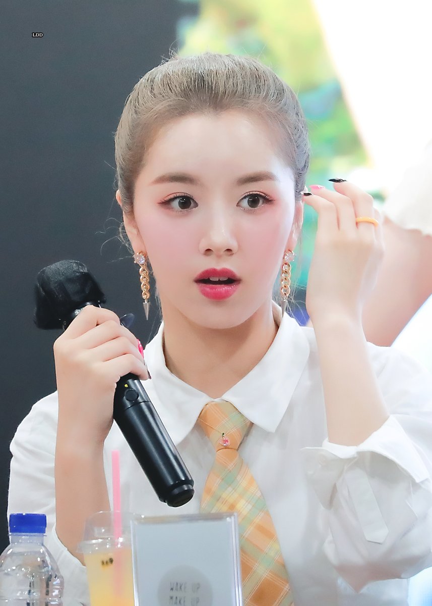 ldd_49's tweet photo. 220610

#우아 #루시 #김다은 #wooah #lucy https://t.co/27B5gLEWdo
