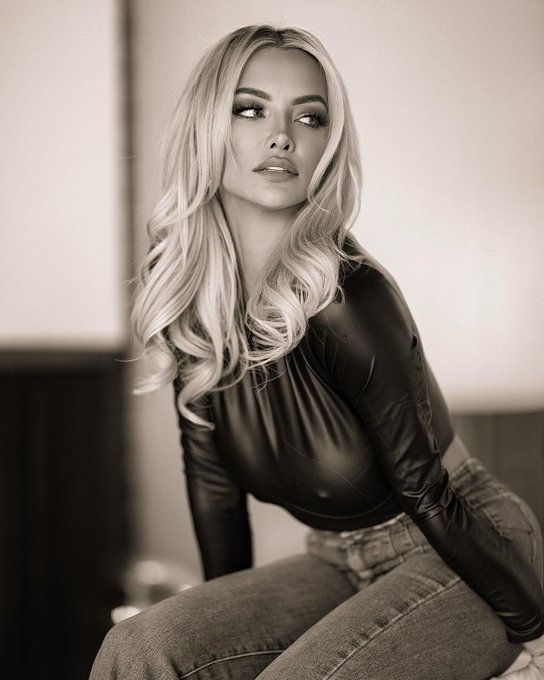 Good Morning 💋 https://t.co/w09oUFeXVT