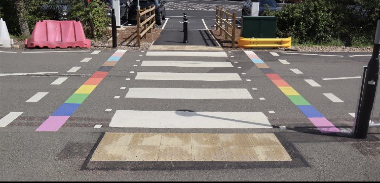 The Rainbow crossing demonstrates our ongoing commitment to enhance equality diversity and inclusion #inclusion @RainbowNHSBadge @nhsuhcw @donnamgriffiths @UHCWP2E @UHCW_TraumaNeur @AHPS_UHCW @pijush357ray @Covhosradio @UHCWLibrary @PrideCov @WarksPride @EquipEquality1