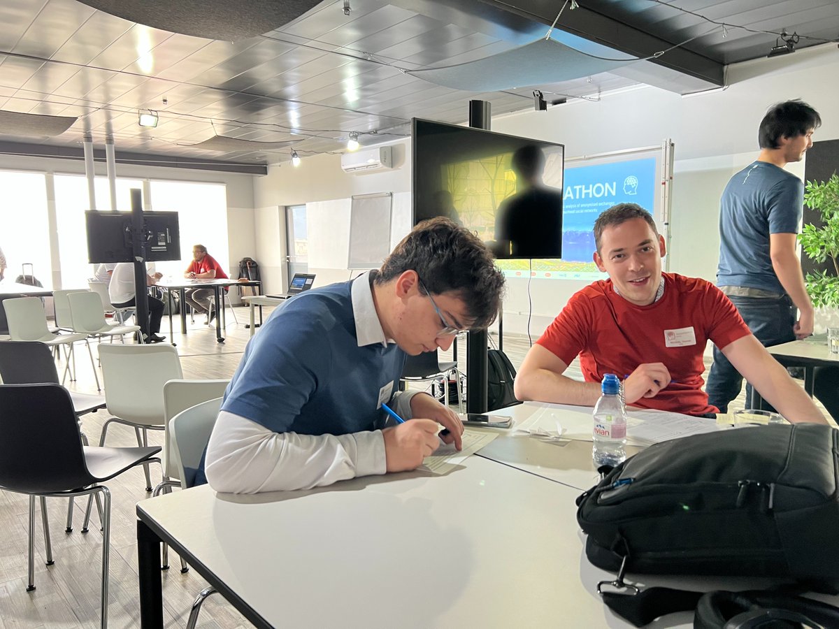 C2S_Bouygues's tweet image. [#Hackathon2022 🧠] L’équipe Logiciel &amp;amp; IA de C2S a participé au hackathon IA de Bouygues Construction IT 🚀

Suite au succès de l’#édition2021, @Bouygues_C a décidé de renouveler l’expérience à Lausanne en Suisse !

Retour en 📸 sur ces 3 jours intensifs ! @ThomasGICQUEL7