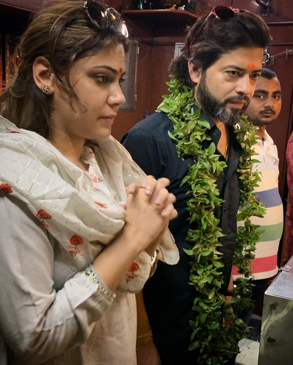 ManishantarDESI's tweet photo. मेरी हैसियत से ज्यादा मेरे थाली में तूने परोसा है,
तु लाख मुश्किलें भी दे दे मालिक, मुझे तुझपे भरोसा है
जय भोलेनाथ 🙏🏻🚩
🪬
#tanmaya #manishtripathi https://t.co/ZX4AsTPWdk