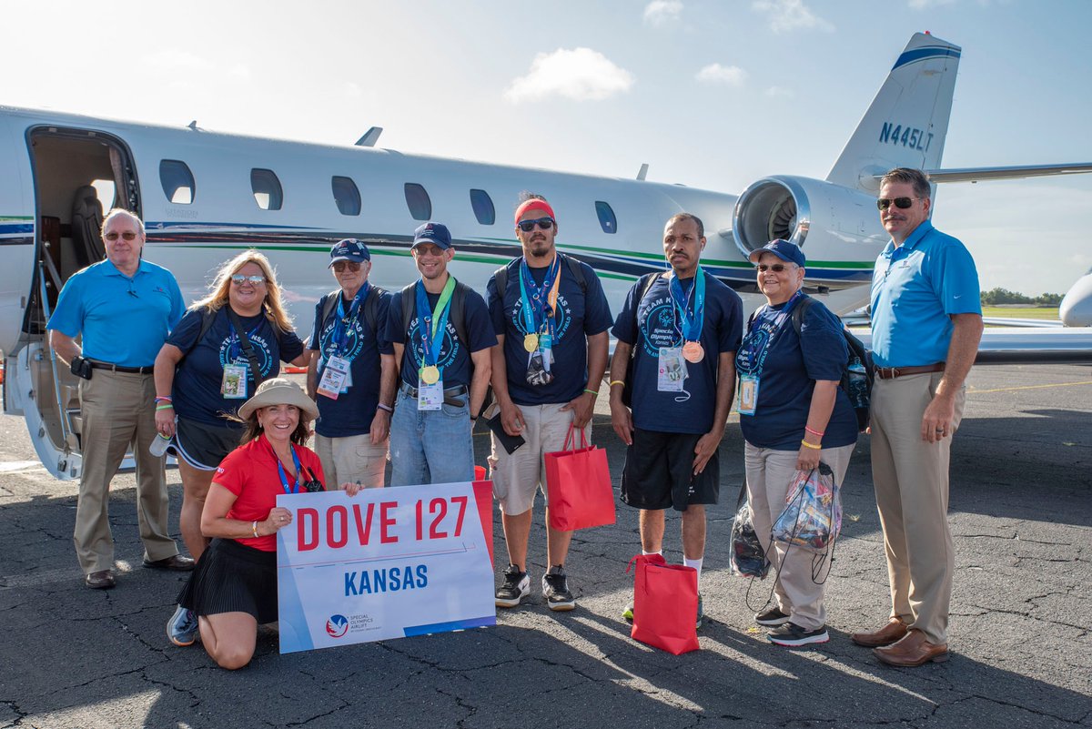 Textron's tweet image. After an amazing week competing at the @2022USAGames, it was time for the athletes to return home as champions and @TextronAviation was honored to be there and help these athletes return home safely! #SOA2022 #specialolympics