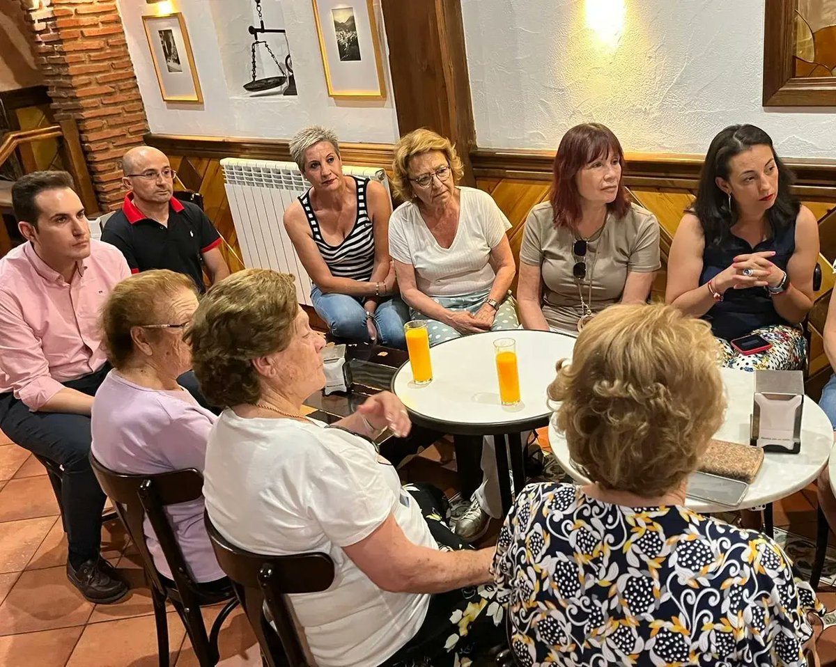 socialistas_VJ's tweet photo. ☕️ con 𝙀𝙫𝙖 𝙂𝙧𝙖𝙣𝙖𝙙𝙤𝙨, 𝙥𝙤𝙧𝙩𝙖𝙫𝙤𝙯 𝙙𝙚𝙡 PSOE 𝙚𝙣 𝙚𝙡 𝙎𝙚𝙣𝙖𝙙𝙤, para hablar sobre la 𝙞𝙢𝙥𝙤𝙧𝙩𝙖𝙣𝙘𝙞𝙖 𝙙𝙚𝙡 𝙫𝙤𝙩𝙤 𝙛𝙚𝙢𝙚𝙣𝙞𝙣𝙤 𝙚𝙣 𝙚𝙨𝙩𝙖𝙨 𝙚𝙡𝙚𝙘𝙘𝙞𝙤𝙣𝙚𝙨 y 𝙚𝙫𝙞𝙩𝙖𝙧 𝙧𝙚𝙩𝙧𝙤𝙘𝙚𝙨𝙤𝙨 𝙚𝙣 𝙞𝙜𝙪𝙖𝙡𝙙𝙖𝙙

#SiVotamosGanamos 🌹🌹 https://t.co/ef2r3n8Rfd