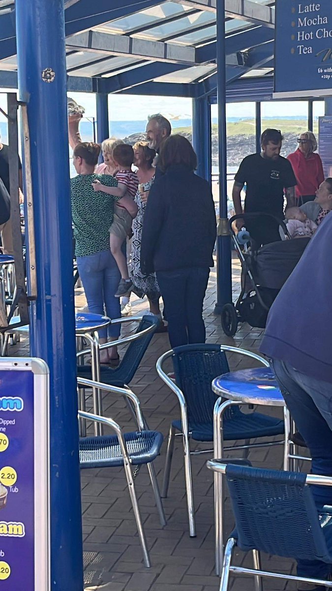 Look whos visiting @Marcos_Cafe_  today @_BARRYISLAND_    Gavin and Stacey @larrylamb47  @SteadmanAlison  hopefully more to come @JKCorden @mfhorne @jopage_